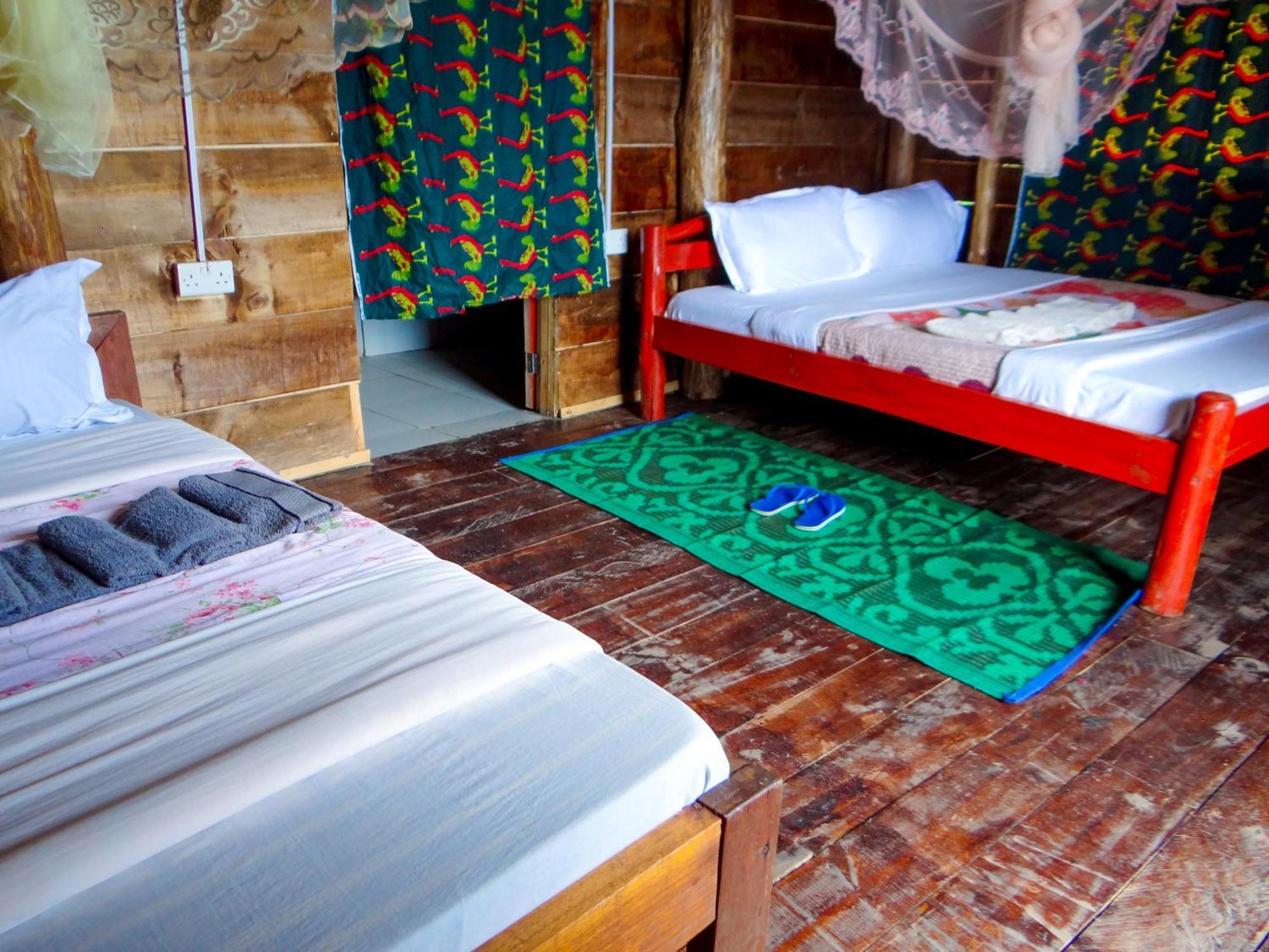 ホテル Mutanda Eco Community Center キソロ エクステリア 写真